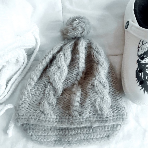 Orage acrylic knit Pom Pom hat - Picture 6 of 11